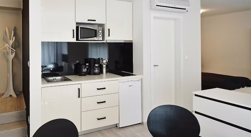 5BD3C97E68412665063ADC78CAD20504