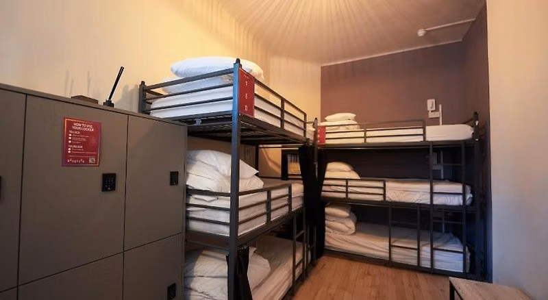 Revolver Hotel