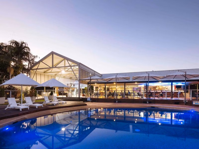 81E07E3436C30B4EA19B74E89F24386A