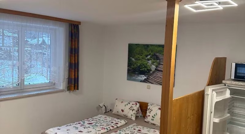 303524B630AC698C4021CF58E22E7718