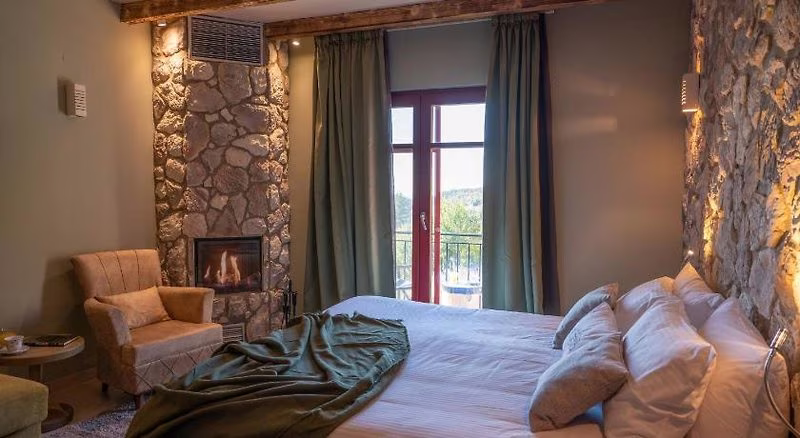 Rouista Tzoumerka Resort