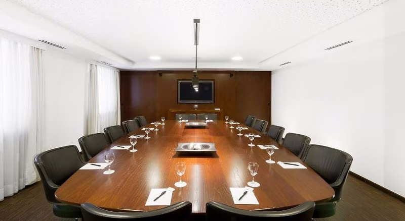 4DE31107C674739EEE7703B7574249F5