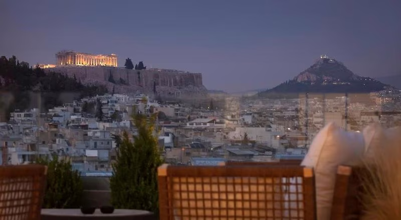 Supreme Luxury Suites by Athens Stay