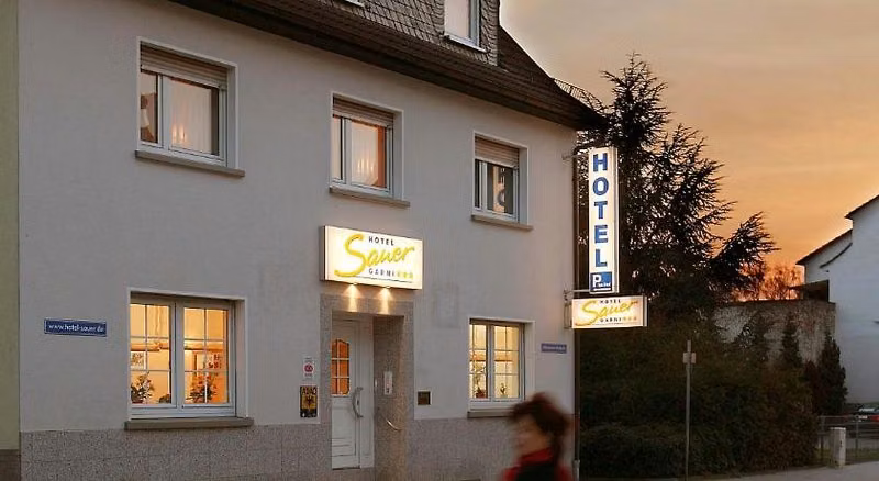 Sauer