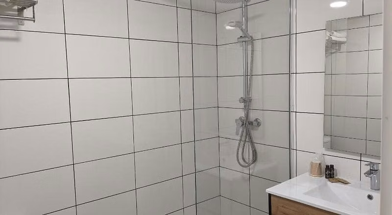 54C15B594090E7CCCDDCF44701D7F1B5