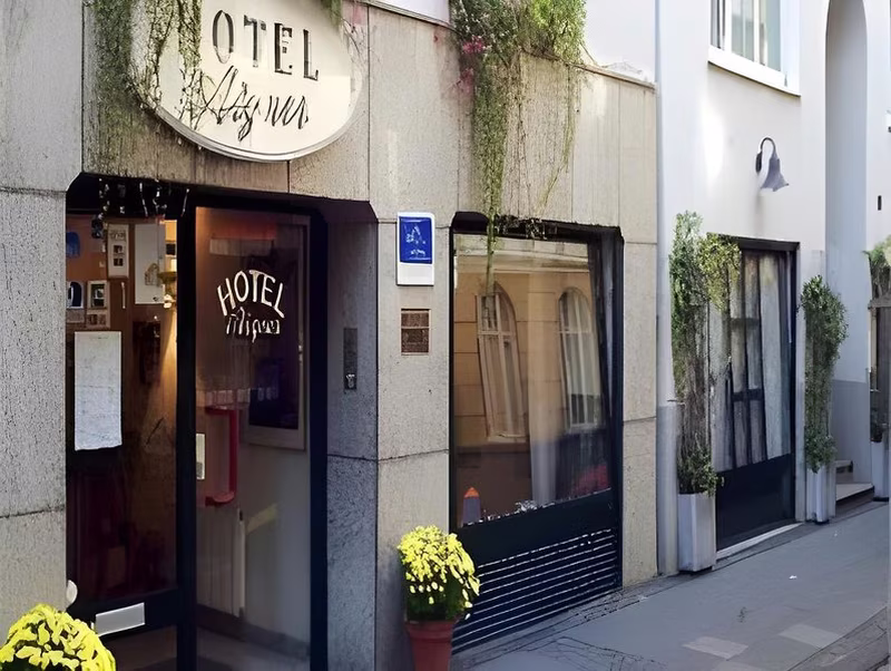 3105539282EE63E25F5C08E9E795A7FB