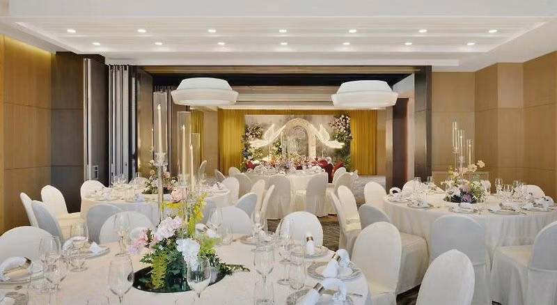 The Park Lane Hong Kong, Autograph Collection