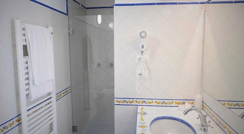 0561291FFF186F940CC6C1B0EF08E44C