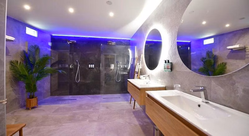 Hotel Salobreña Suites