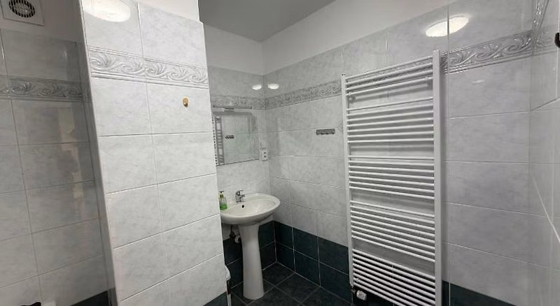 D4B96F9DB6755DE01447794BBD5810E3
