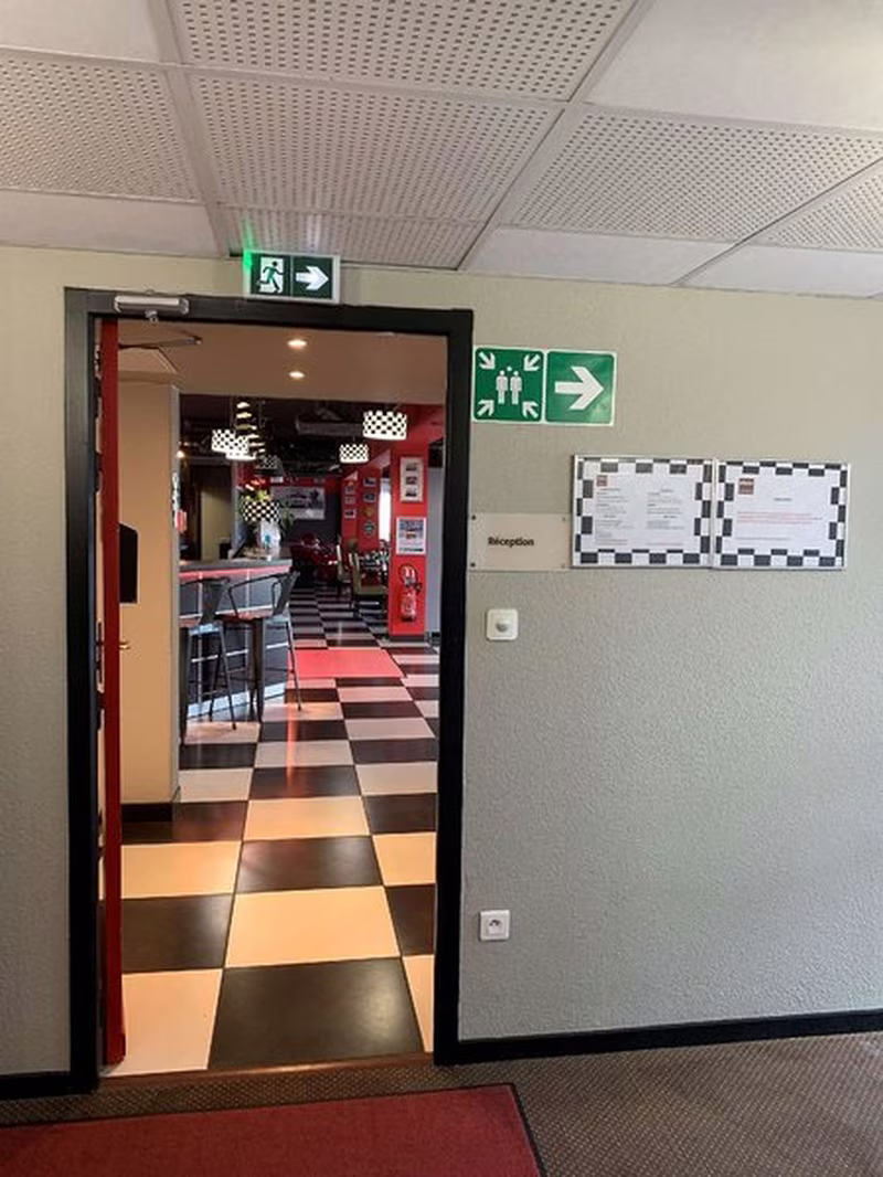 5E367611580E3B3C136896ABDAB1DFFE
