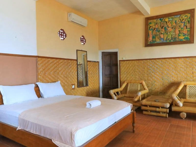Hotel Tara Bar & Resto Air Sanih