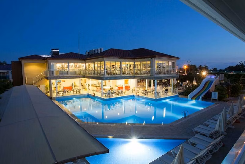 Sun Club Side