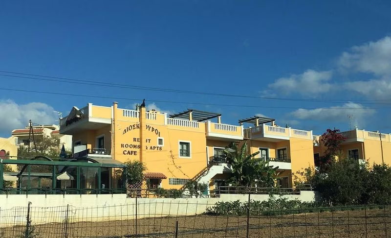 Dioskouroi Apartments