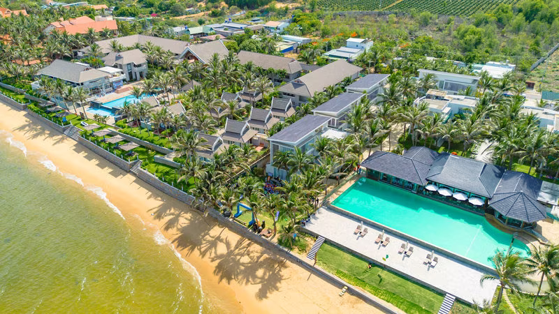 Villa Del Sol Beach Resort & Spa