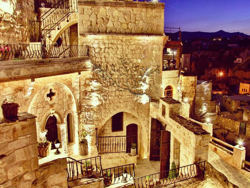Elika Cave Suites & Spa
