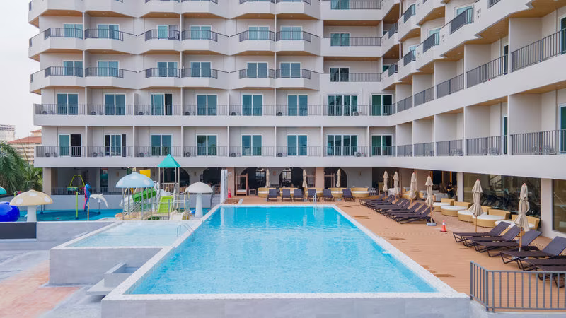 Jomtien Thani