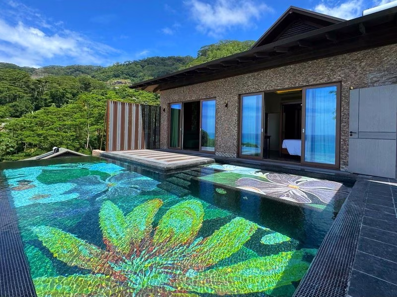 Gardens Hill Resort & Spa