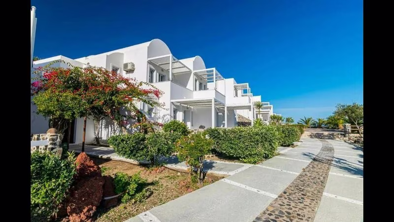 Phaos Santorini Suites
