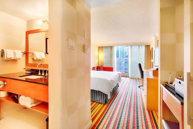 Pinnacle Hotel Vancouver Harbourfront