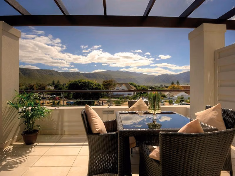 The Whale Coast Hotel