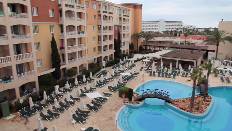 Protur Badía Park Aparthotel