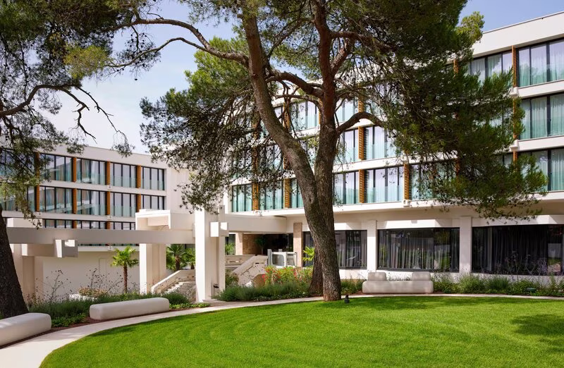 Grand Brioni Pula