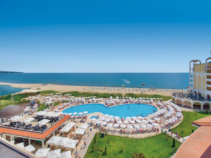 Alua Helios Bay