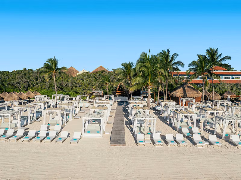 Iberostar Waves Paraiso Beach Resort