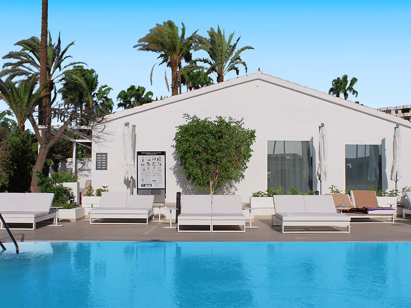 Hotel HL Miraflor Suites