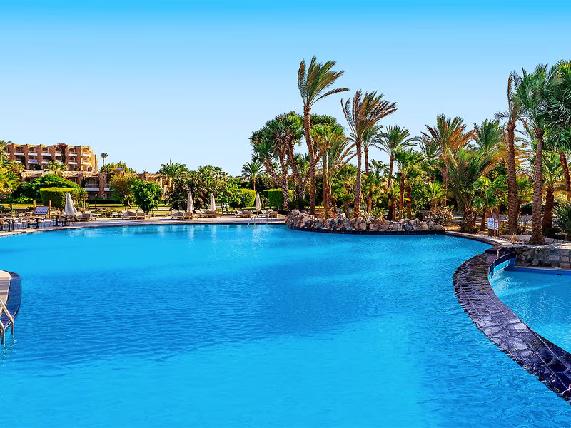 Brayka Bay Resort