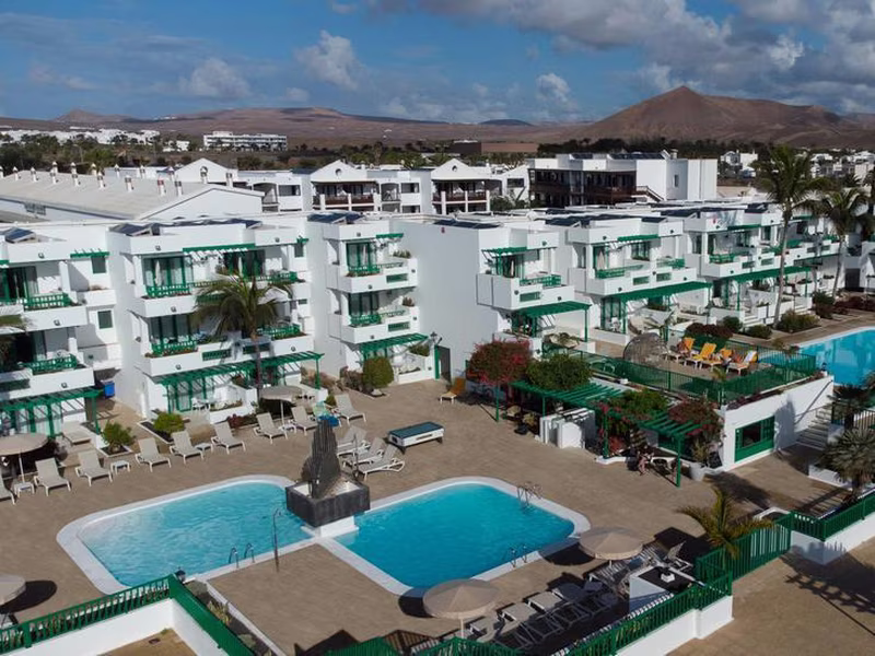 Nazaret Apartments