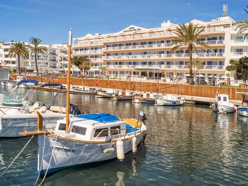 Catalonia del Mar