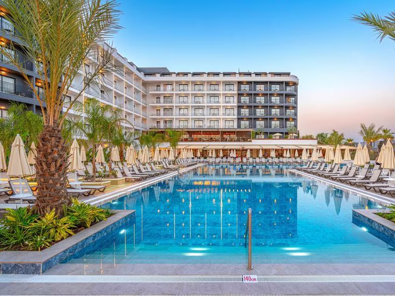 Vox Maris Resort