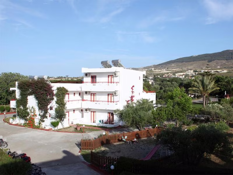 Sandys Studios and Villa
