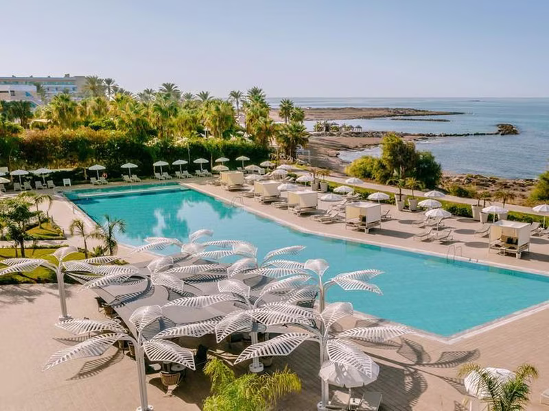 Ivi Mare by Louis