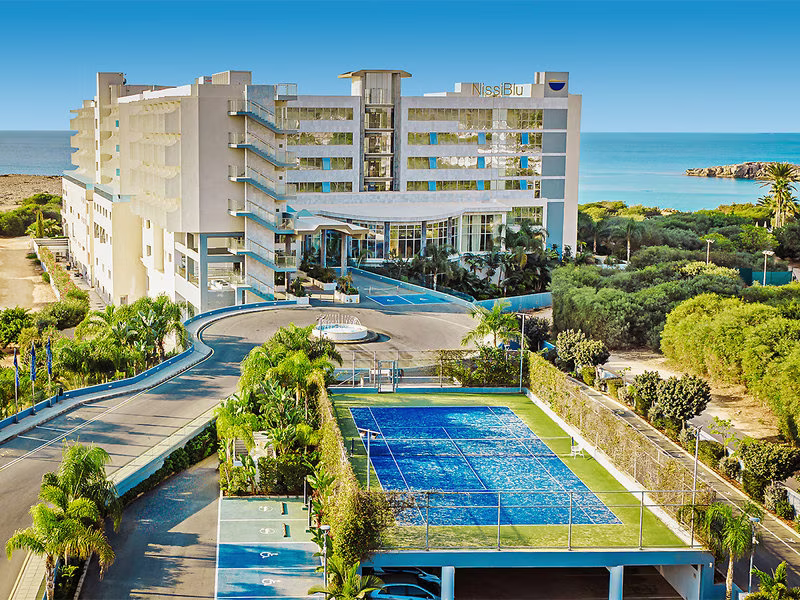 Hotel NissiBlu Beach Resort