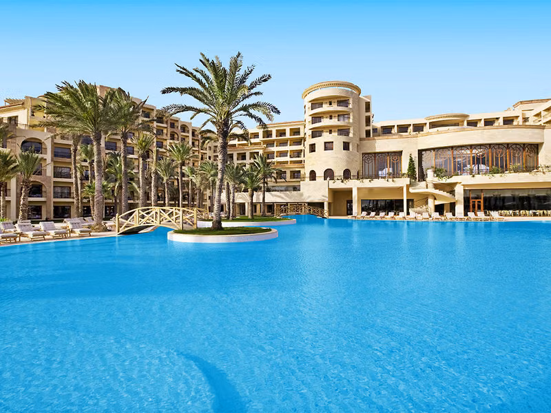 Mövenpick Resort & Marine Spa