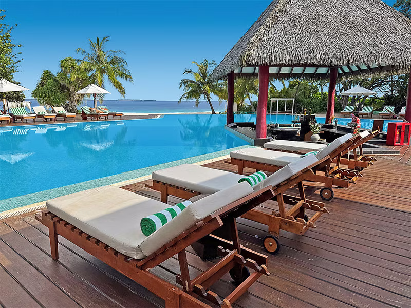 Adaaran Select Meedhupparu Island Resort