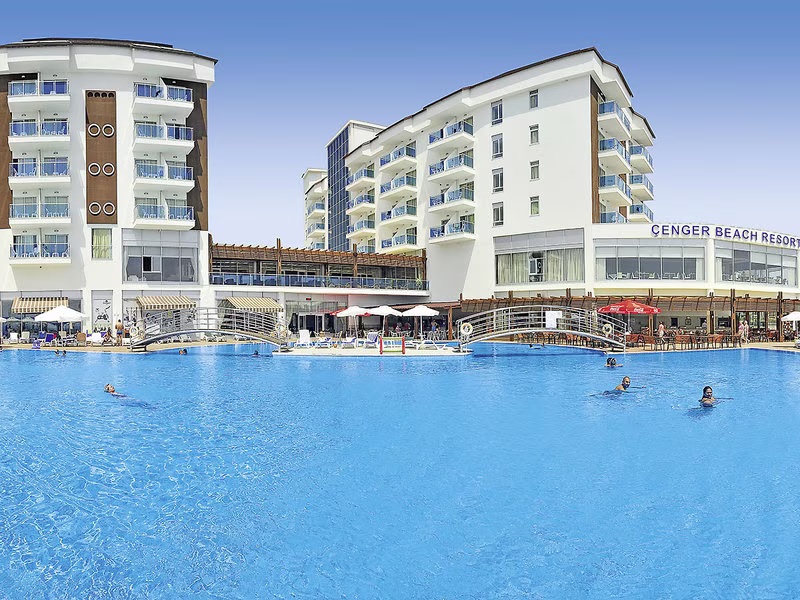 Hotel Cenger Beach Resort & Spa