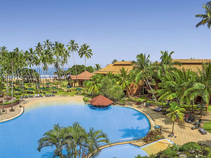 Royal Palms Beach
