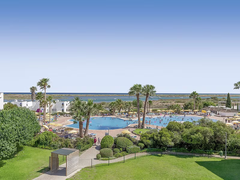 Hotel Golden Club Cabanas