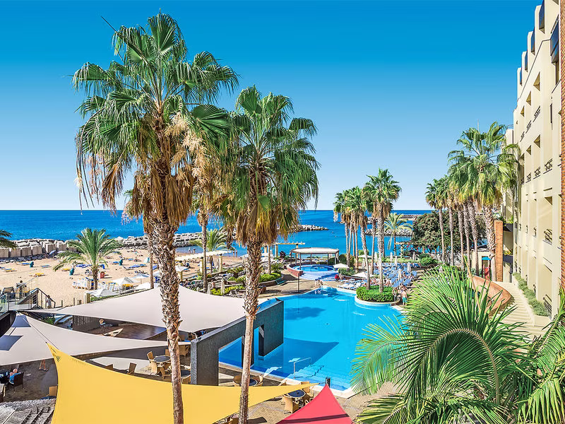 Hotel Calheta Beach