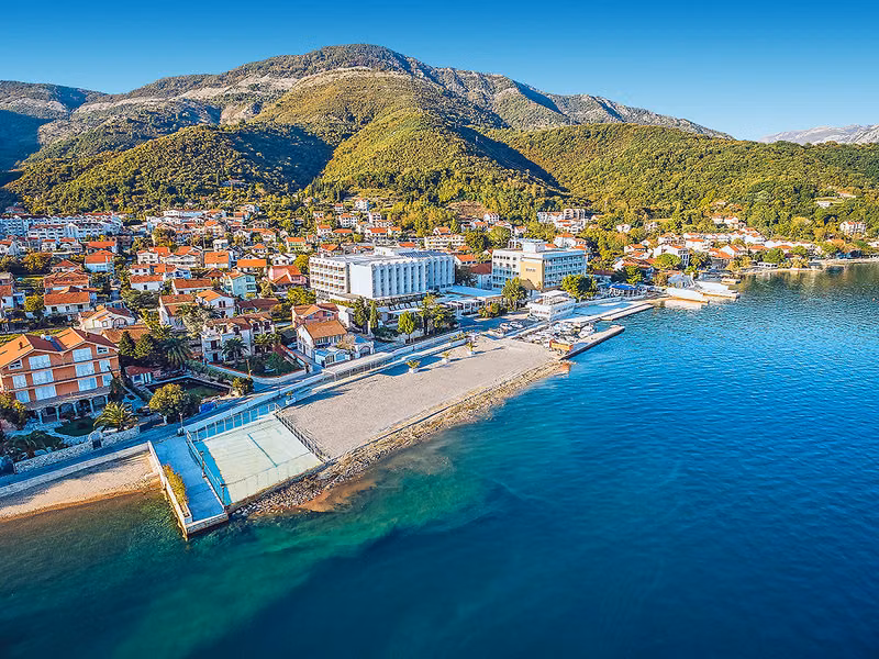 Hotel Carine Delfin