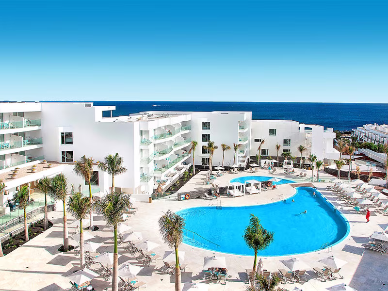 Hotel Lava Beach