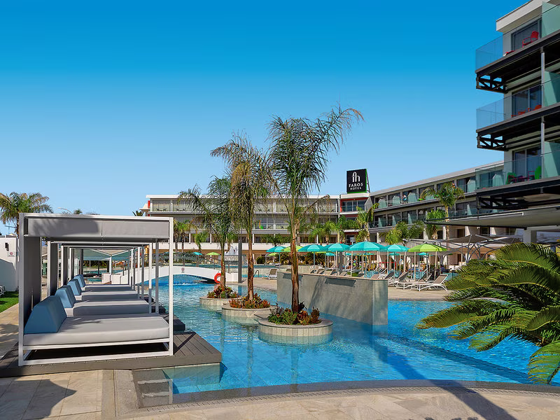 Hotel Faros