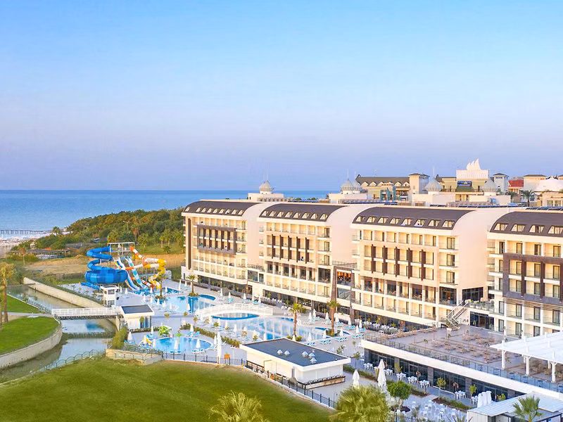 Diamond De Luxe Hotel & Spa