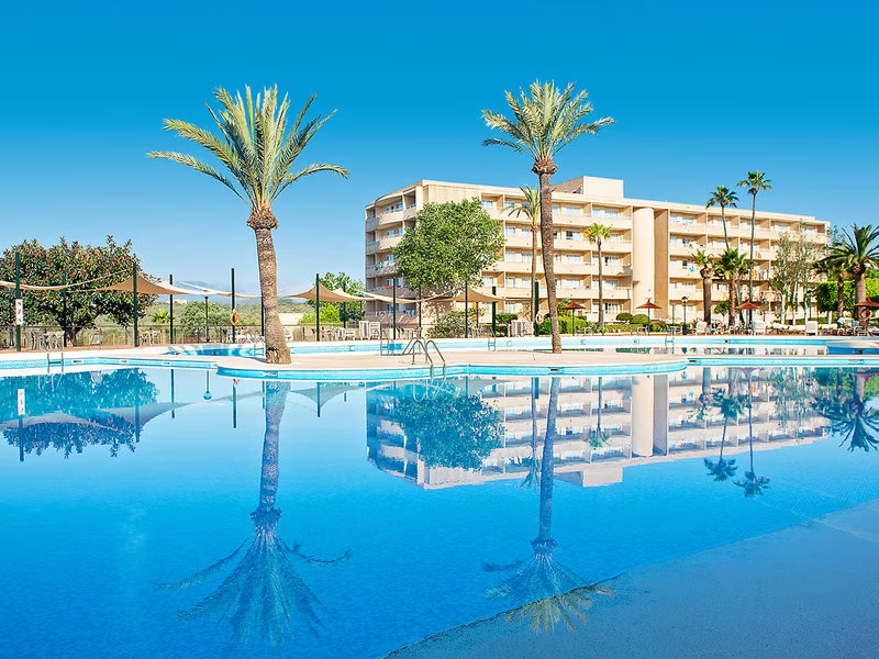 Club Cala Romani