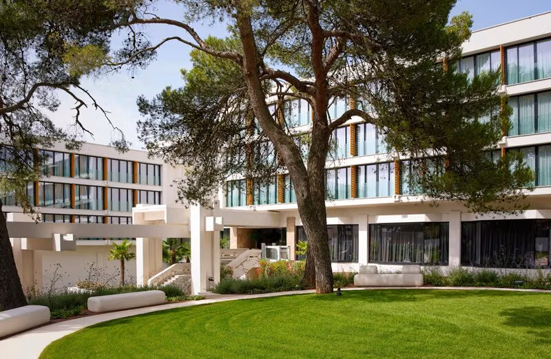 Grand Brioni Pula