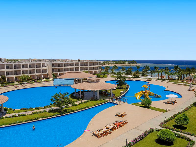 Royal Brayka Beach Resort